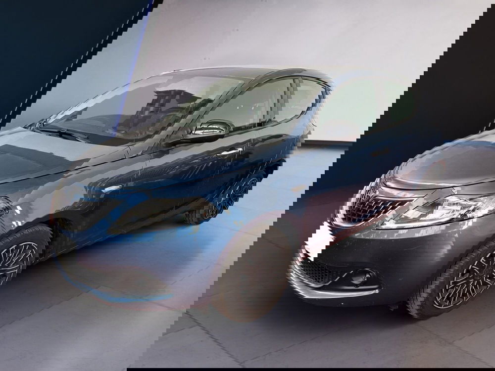 Lancia Ypsilon usata a Torino (2)