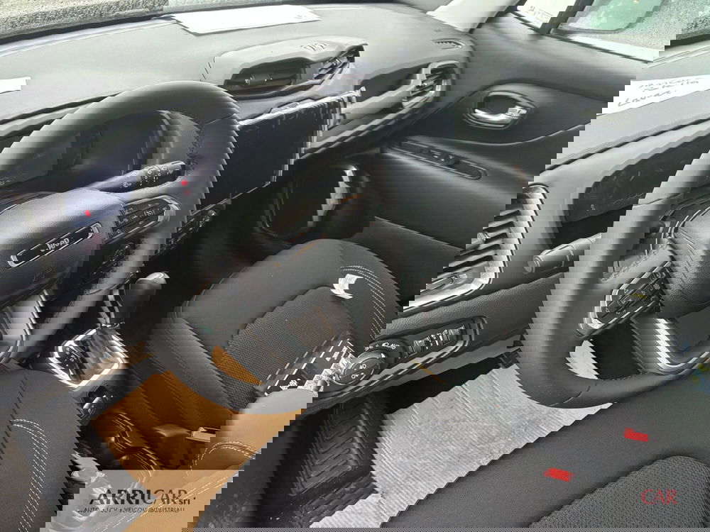 Jeep Renegade nuova a Bergamo (4)