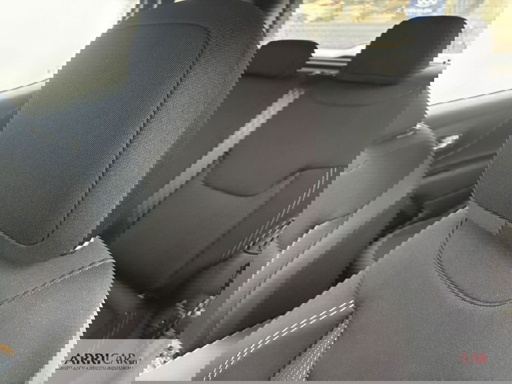 Jeep Renegade nuova a Bergamo (7)