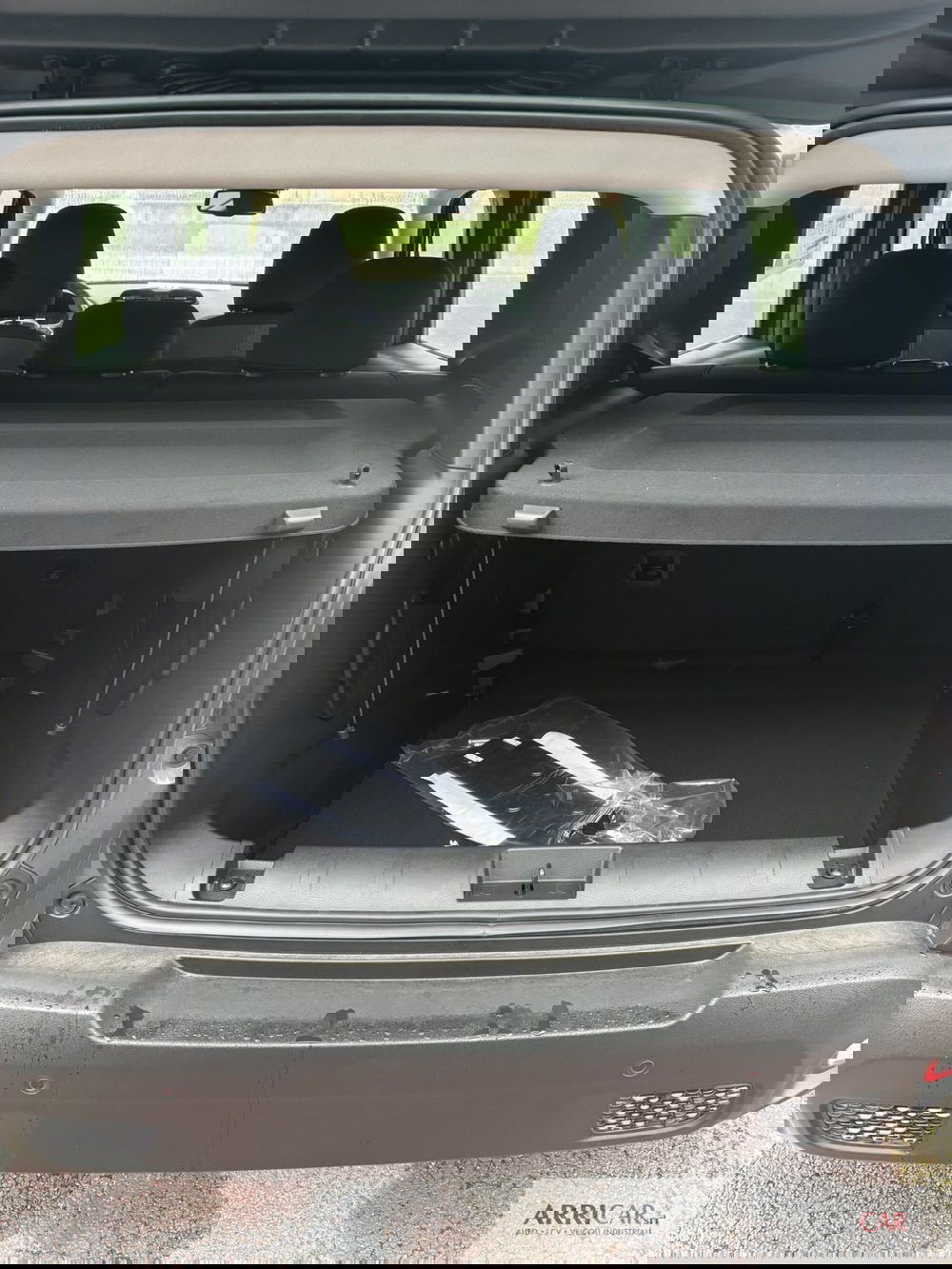 Jeep Renegade nuova a Bergamo (8)