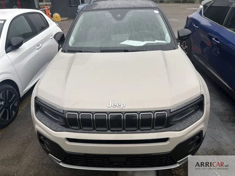 Jeep Avenger nuova a Bergamo