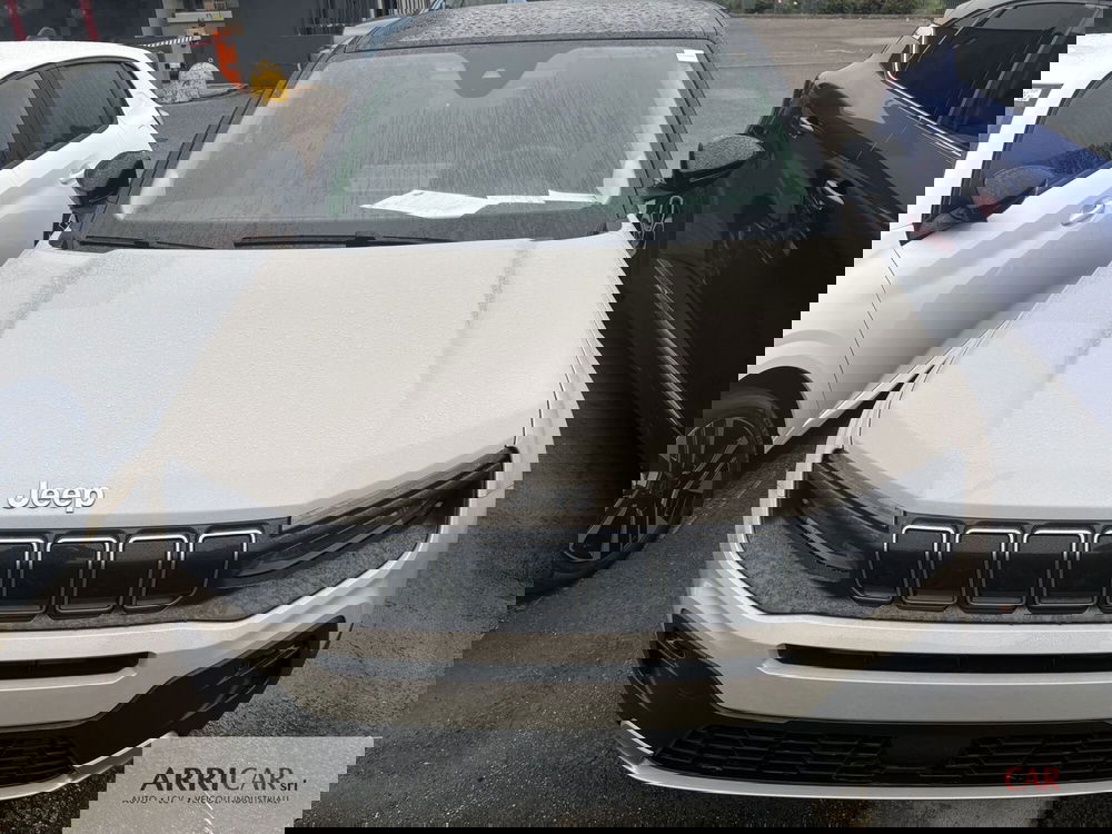 Jeep Avenger nuova a Bergamo