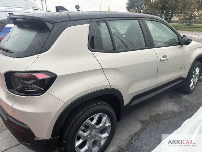 Jeep Avenger nuova a Bergamo (4)