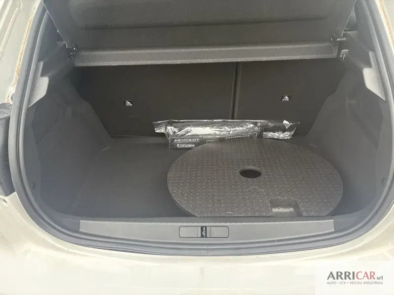 Peugeot 208 nuova a Bergamo (9)