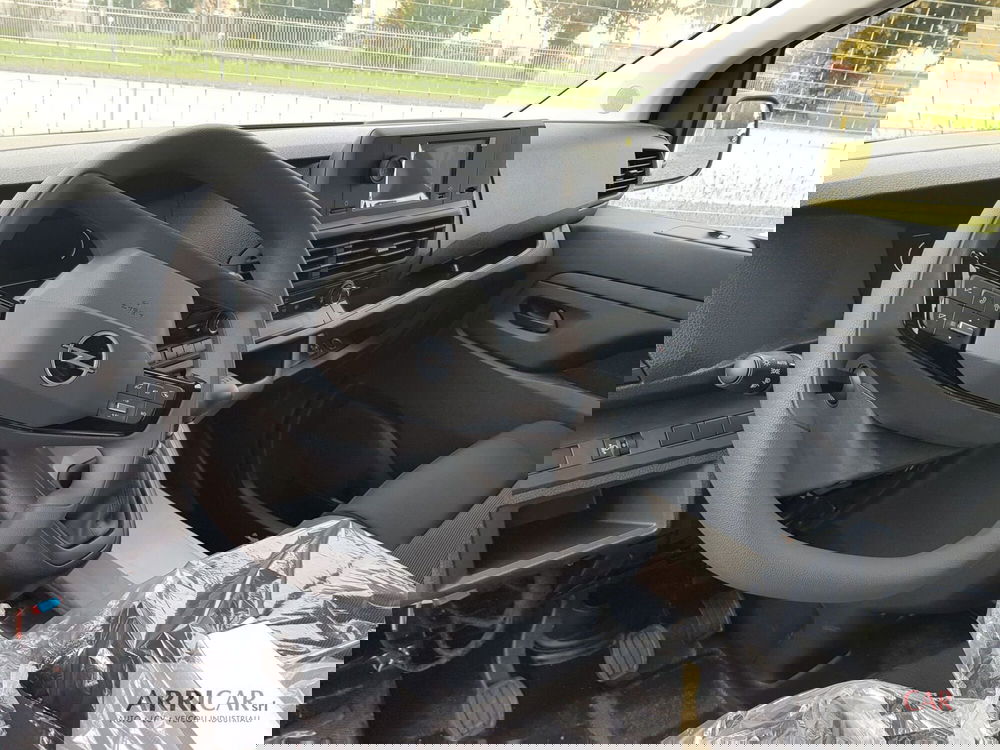 Opel Vivaro Furgone nuova a Bergamo (3)