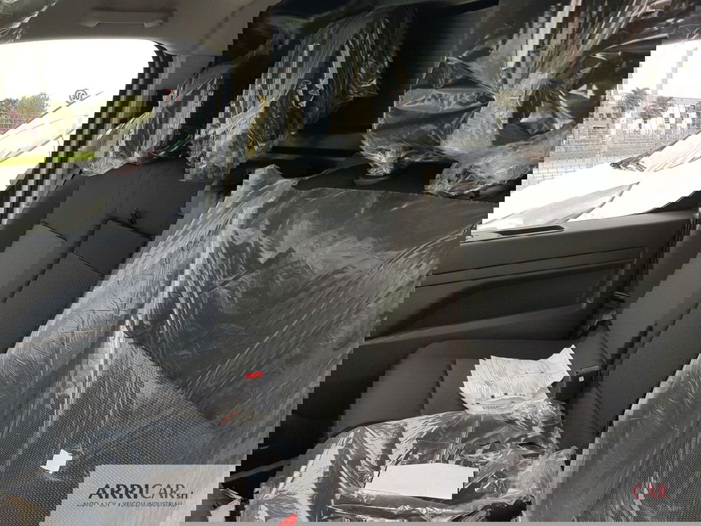 Opel Vivaro Furgone nuova a Bergamo (4)