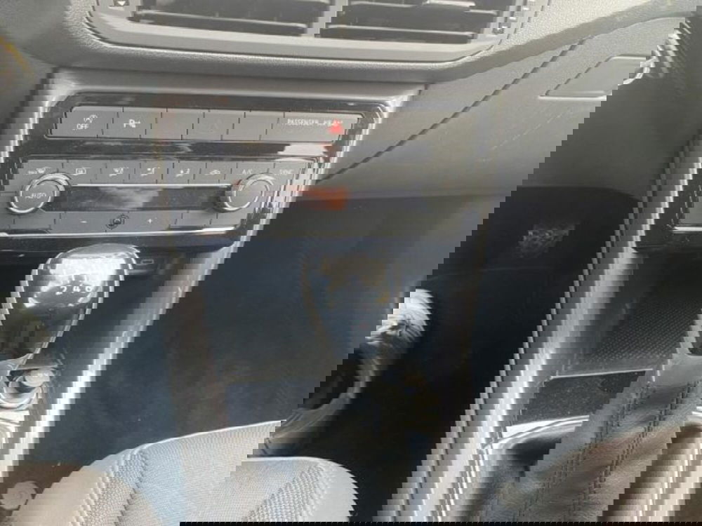 Volkswagen T-Cross usata a Perugia (18)