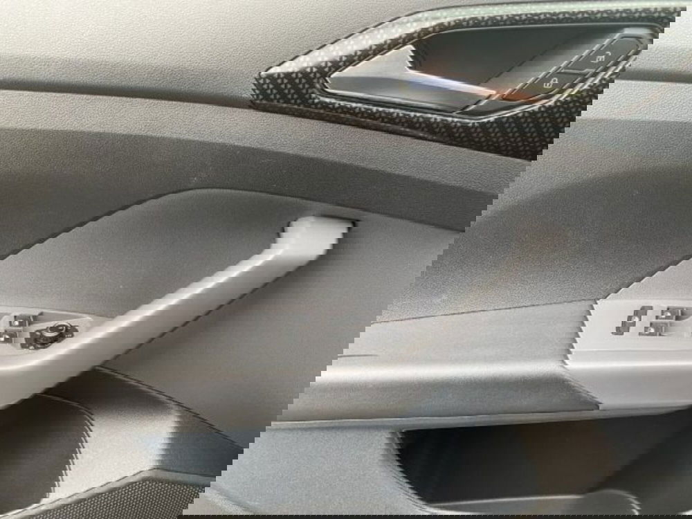 Volkswagen T-Cross usata a Perugia (19)