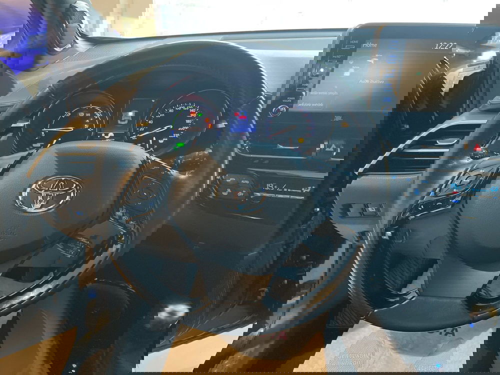 Toyota Toyota C-HR usata a Catania (11)