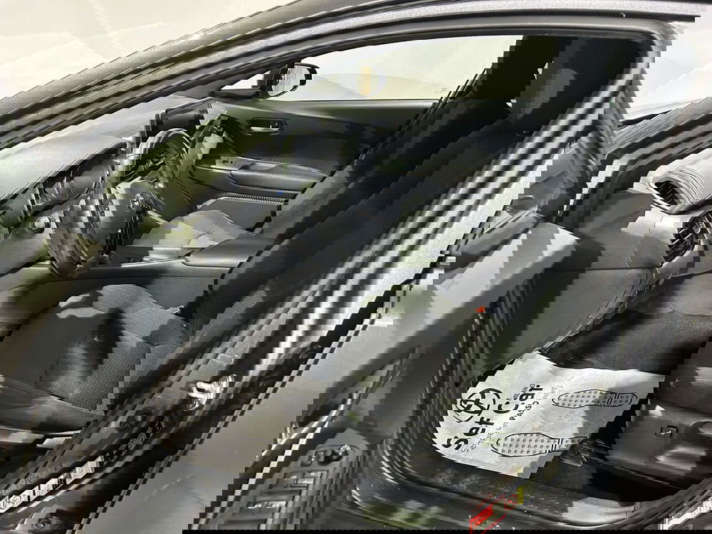 Toyota Toyota C-HR usata a Milano (12)