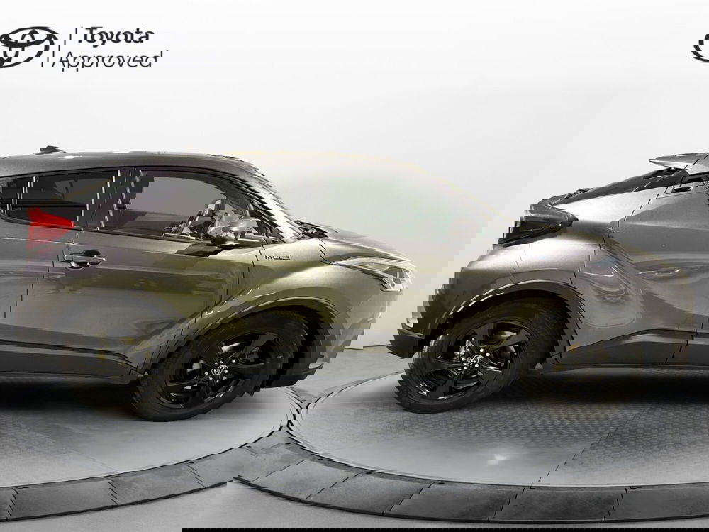 Toyota Toyota C-HR usata a Milano (14)