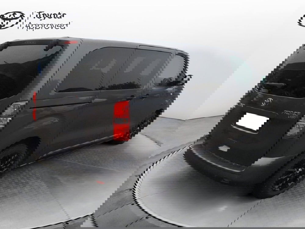 Toyota Proace Verso usata a Cremona (4)