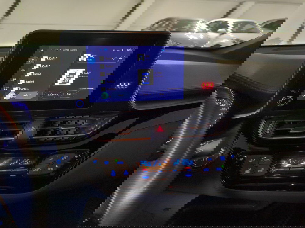 Toyota Toyota C-HR usata a Milano (17)