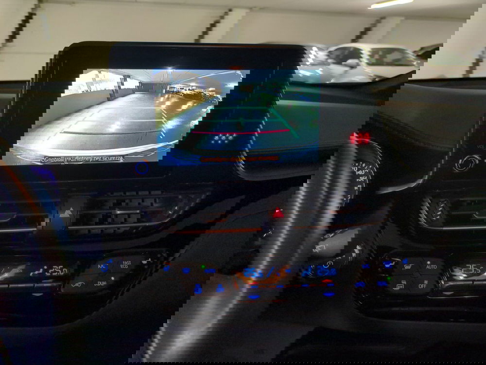 Toyota Toyota C-HR usata a Milano (18)