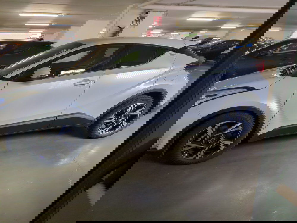 Toyota Toyota C-HR usata a Milano (3)