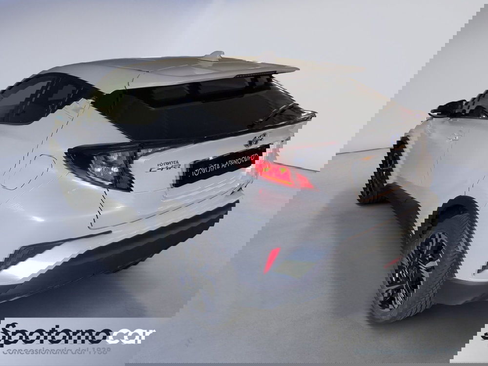 Toyota Toyota C-HR usata a Milano (4)