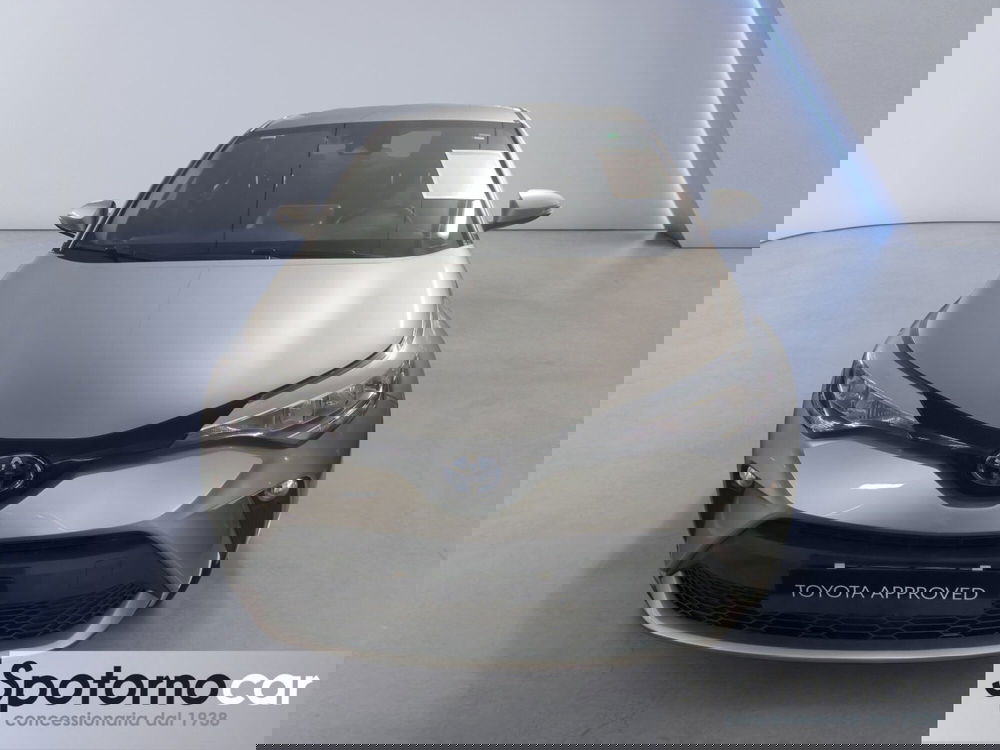 Toyota Toyota C-HR usata a Milano (4)