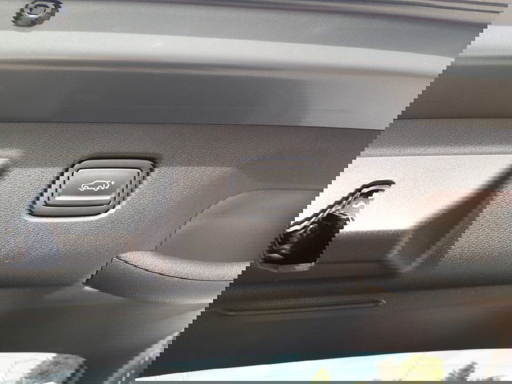 Hyundai Kona nuova a Campobasso (14)