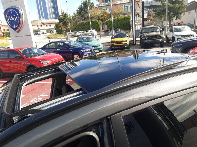 Hyundai Kona nuova a Campobasso (15)