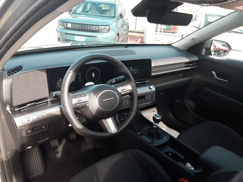 Hyundai Kona nuova a Campobasso (18)