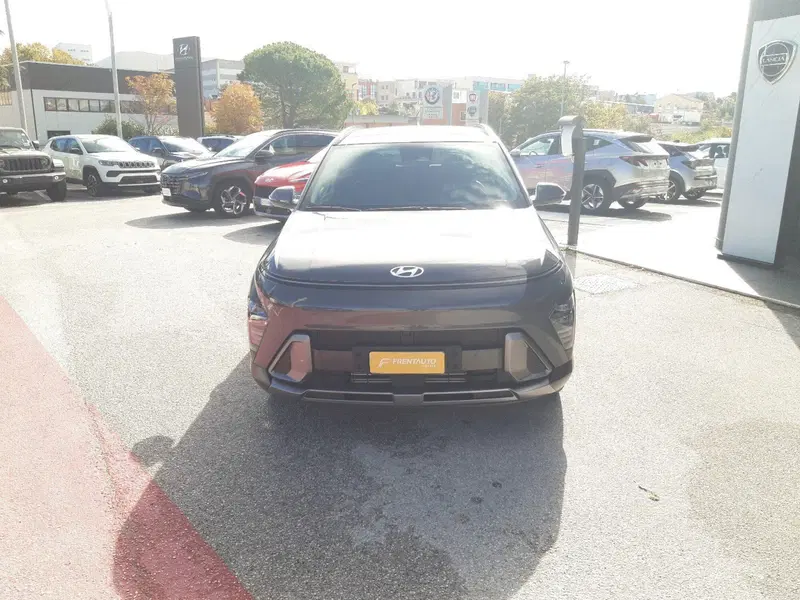 Hyundai Kona nuova a Campobasso (5)