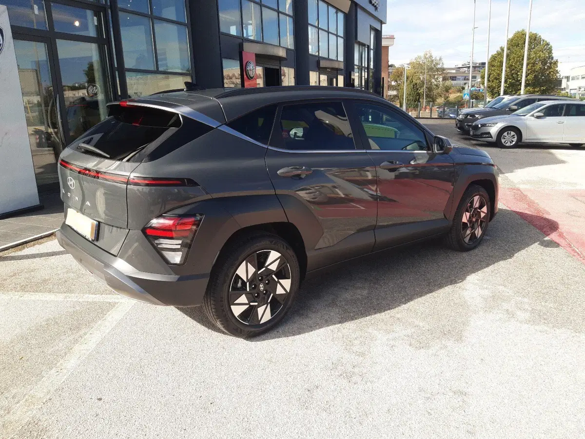 Hyundai Kona nuova a Campobasso (6)