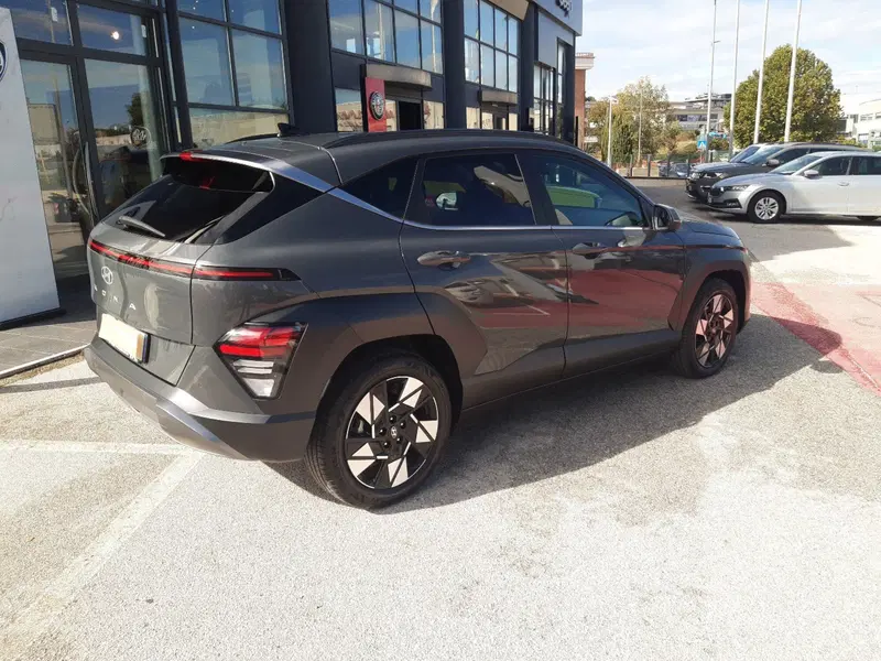 Hyundai Kona nuova a Campobasso (6)