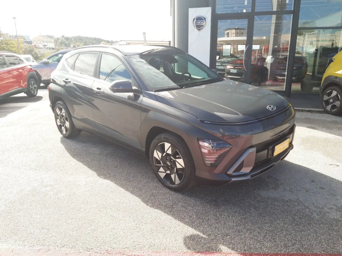 Hyundai Kona nuova a Campobasso (8)