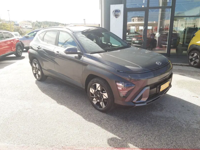 Hyundai Kona nuova a Campobasso (8)