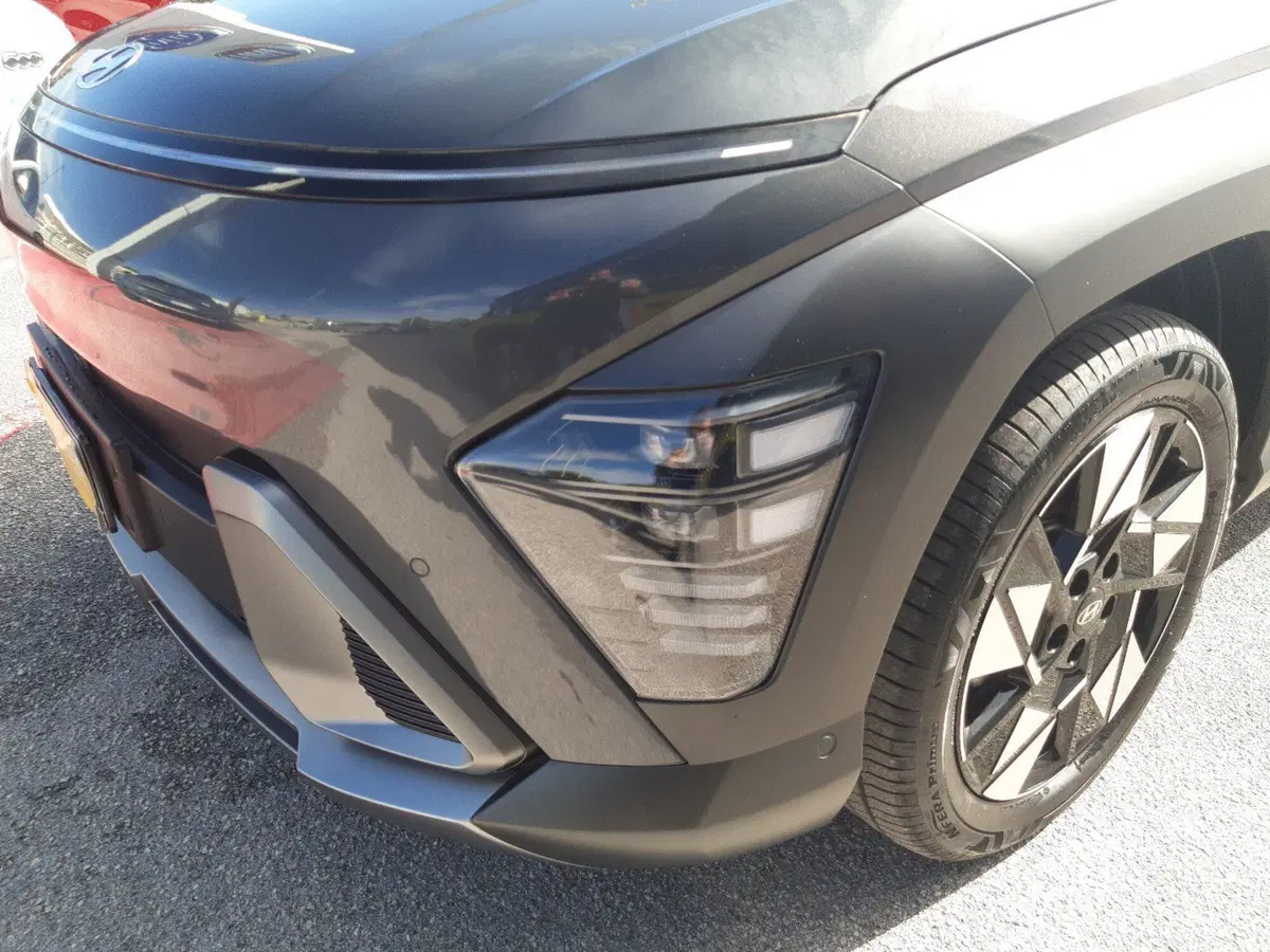 Hyundai Kona nuova a Campobasso (9)