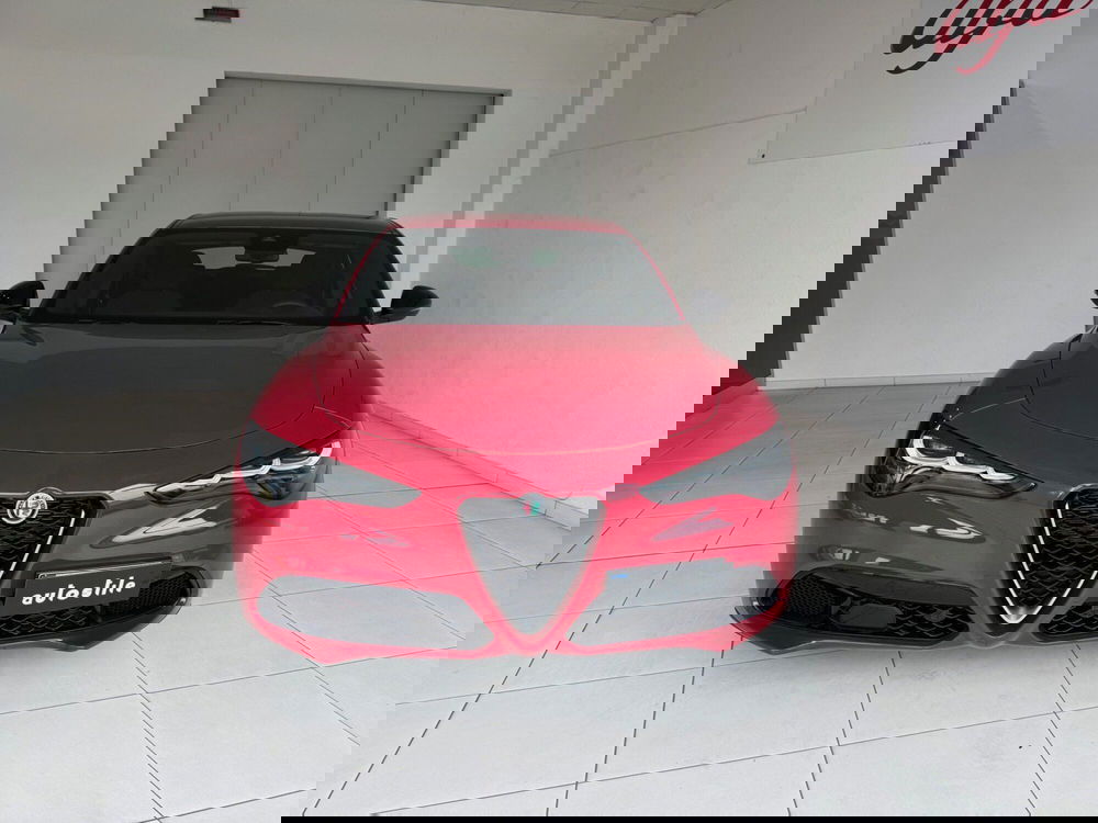 Alfa Romeo Stelvio nuova a Reggio Emilia (2)