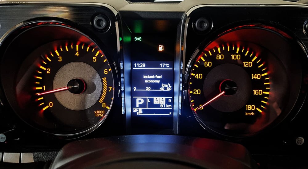 Suzuki Jimny nuova a Pavia (15)