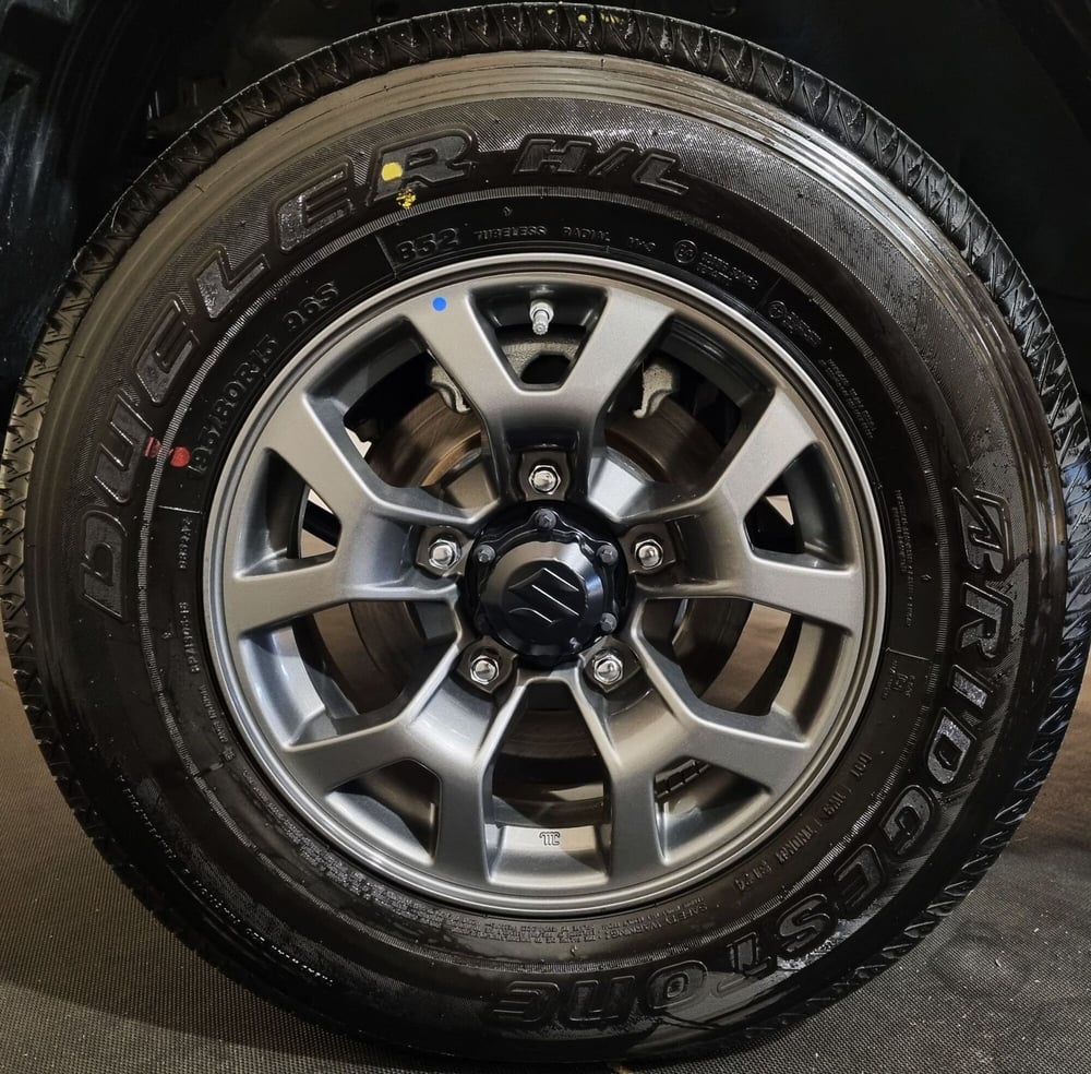 Suzuki Jimny nuova a Pavia (5)