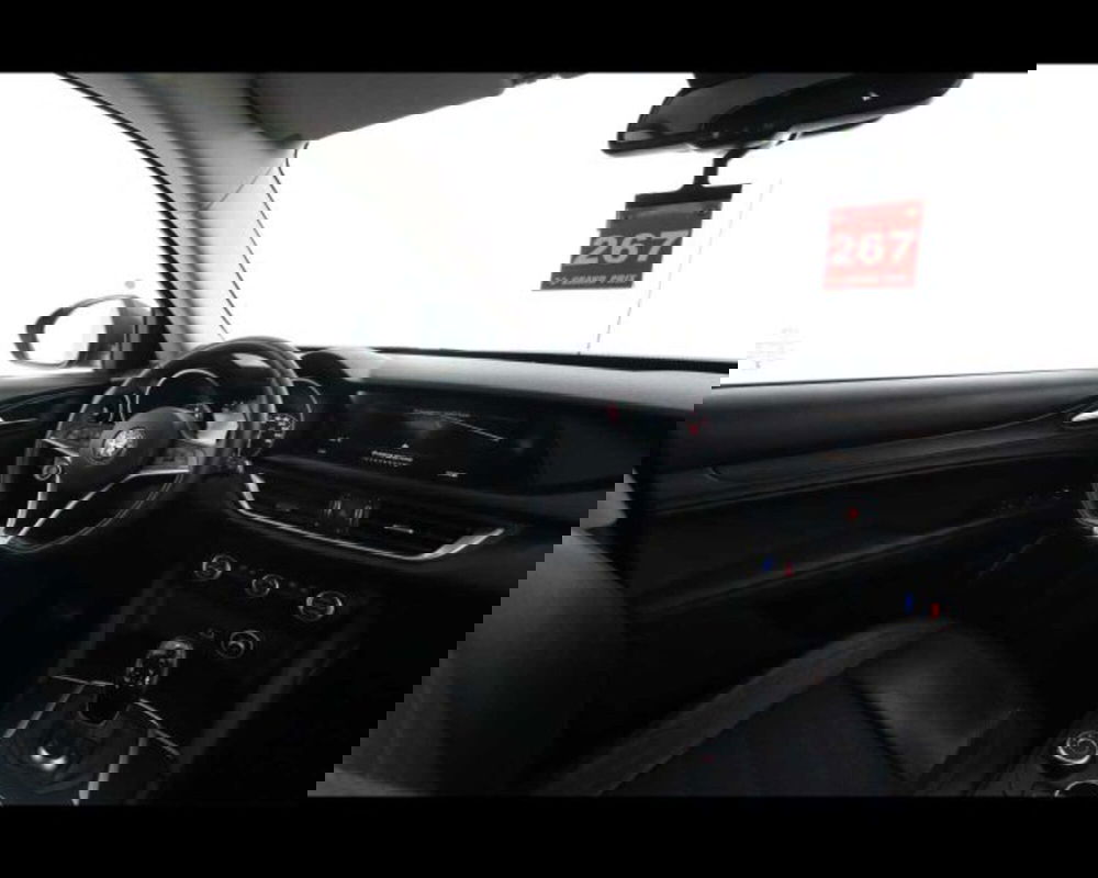 Alfa Romeo Stelvio usata a Bologna (19)