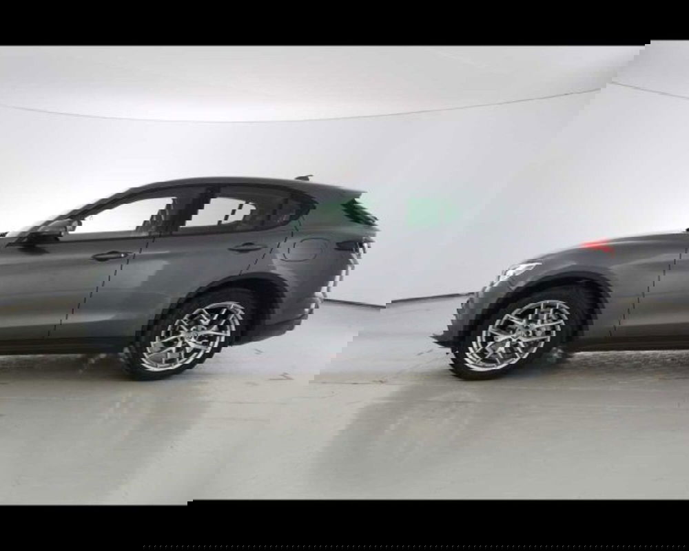 Alfa Romeo Stelvio usata a Bologna (8)