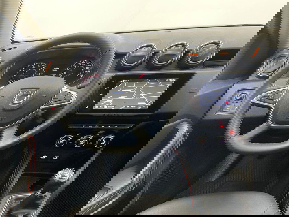 Dacia Duster usata a Como (10)