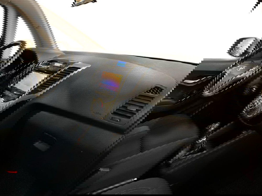 Hyundai ix20 usata a Bari (9)