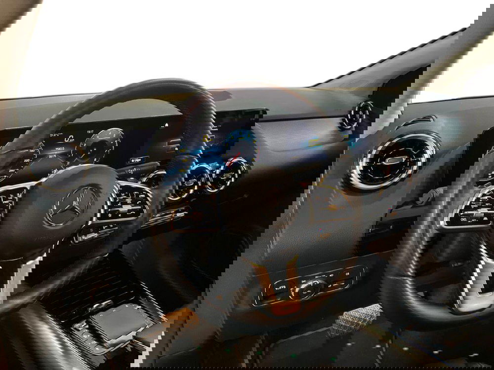 Mercedes-Benz Classe B usata a Bari (10)