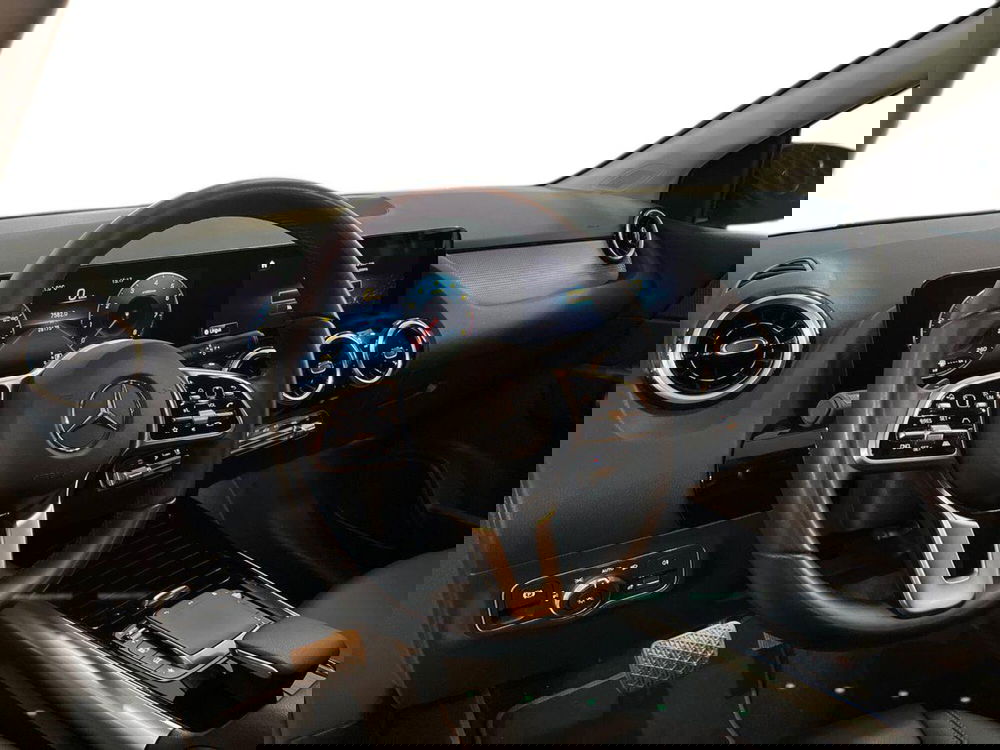 Mercedes-Benz Classe B usata a Bari (18)