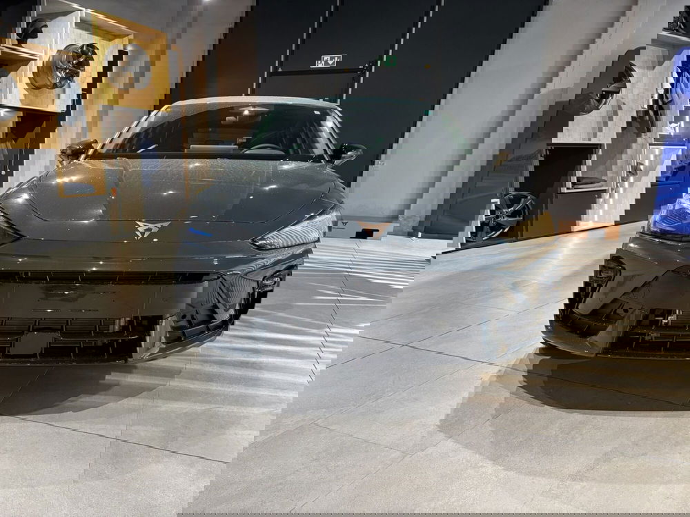 Cupra Leon nuova a Ferrara (2)