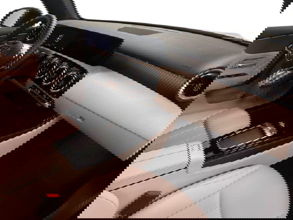 Mercedes-Benz Classe A usata a Milano (15)