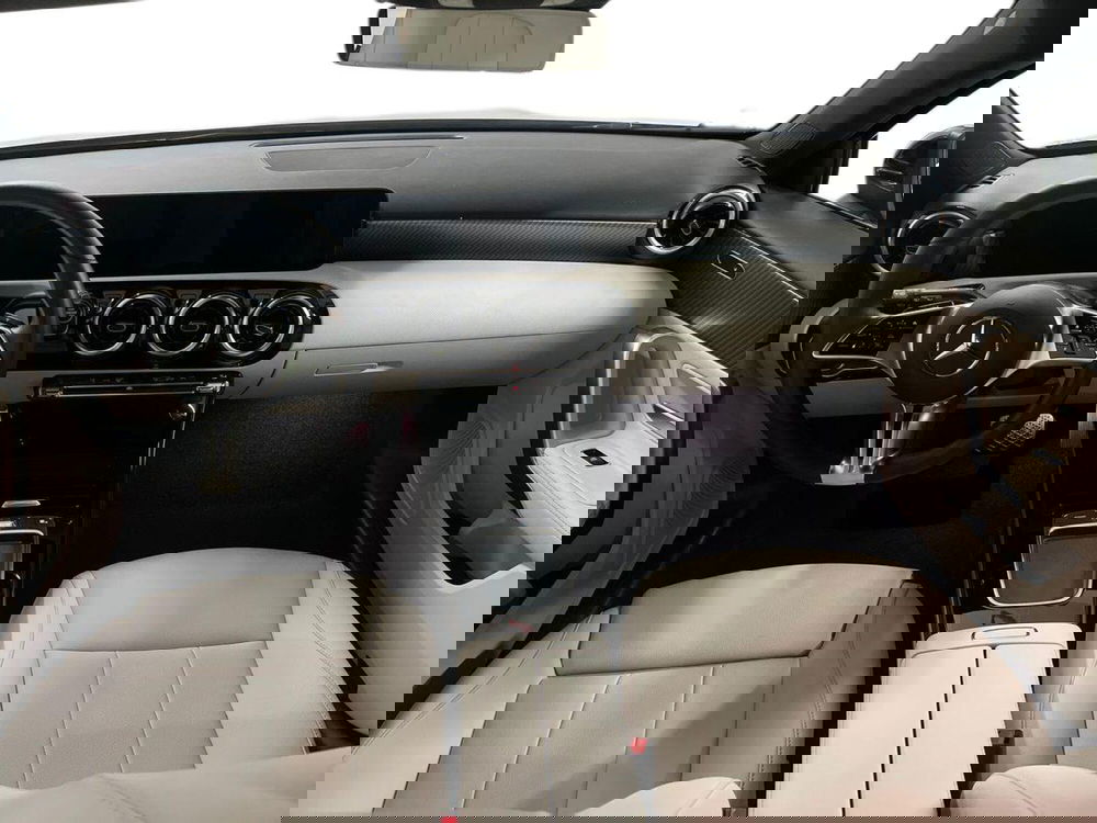 Mercedes-Benz Classe A usata a Milano (9)