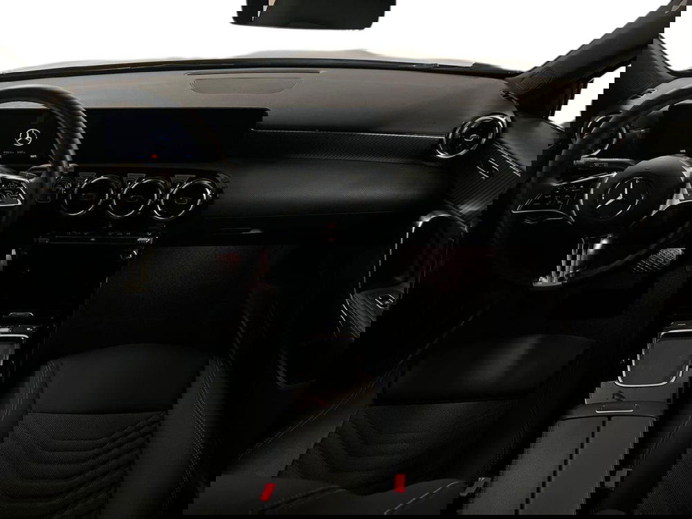 Mercedes-Benz Classe A usata a Milano (9)