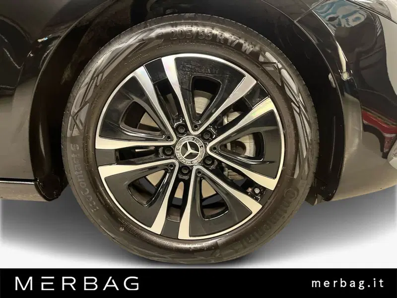 Mercedes-Benz Classe A nuova a Milano (17)