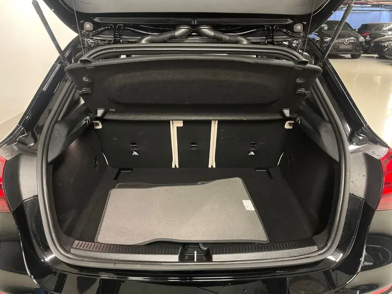 Mercedes-Benz Classe A nuova a Milano (8)