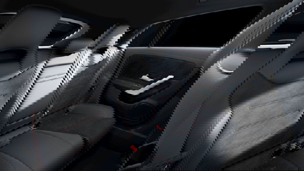 Mercedes-Benz CLA Shooting Brake nuova a Milano (6)