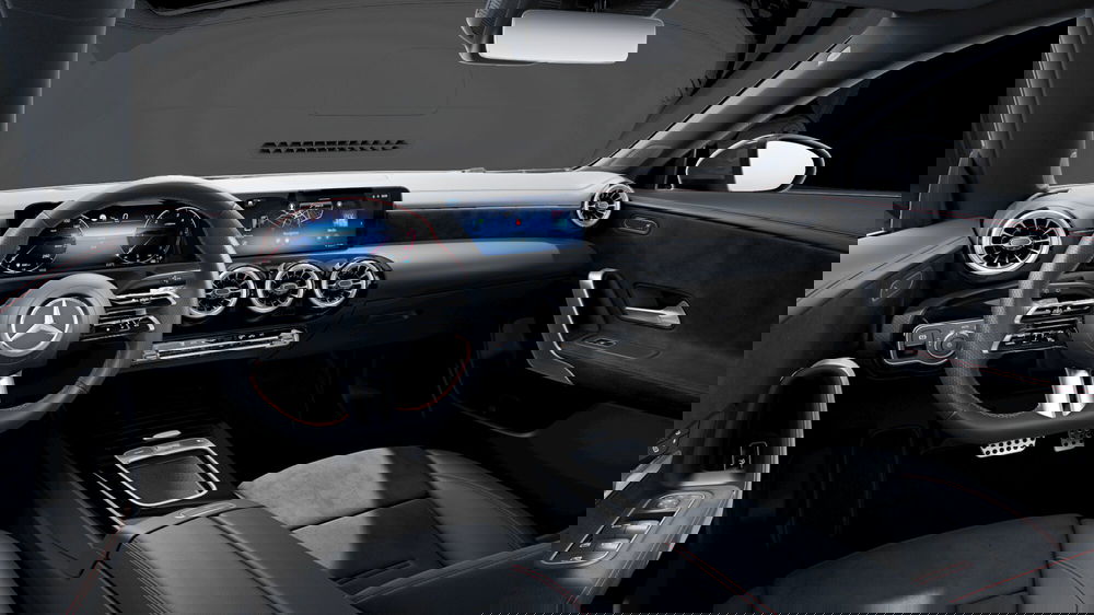 Mercedes-Benz CLA Shooting Brake nuova a Milano (8)