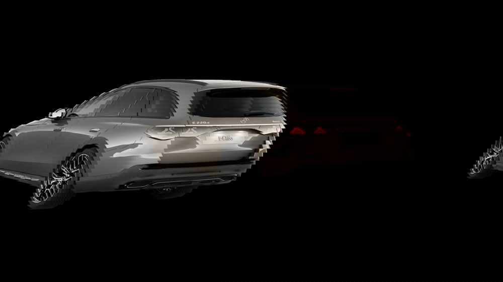 Mercedes-Benz Classe E Station Wagon nuova a Milano (3)