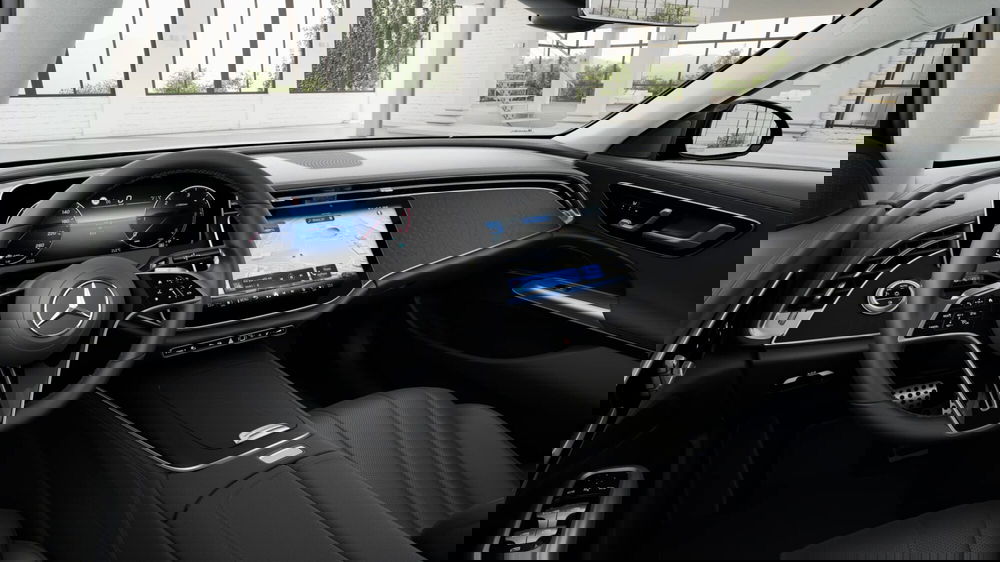 Mercedes-Benz Classe E Station Wagon nuova a Milano (6)