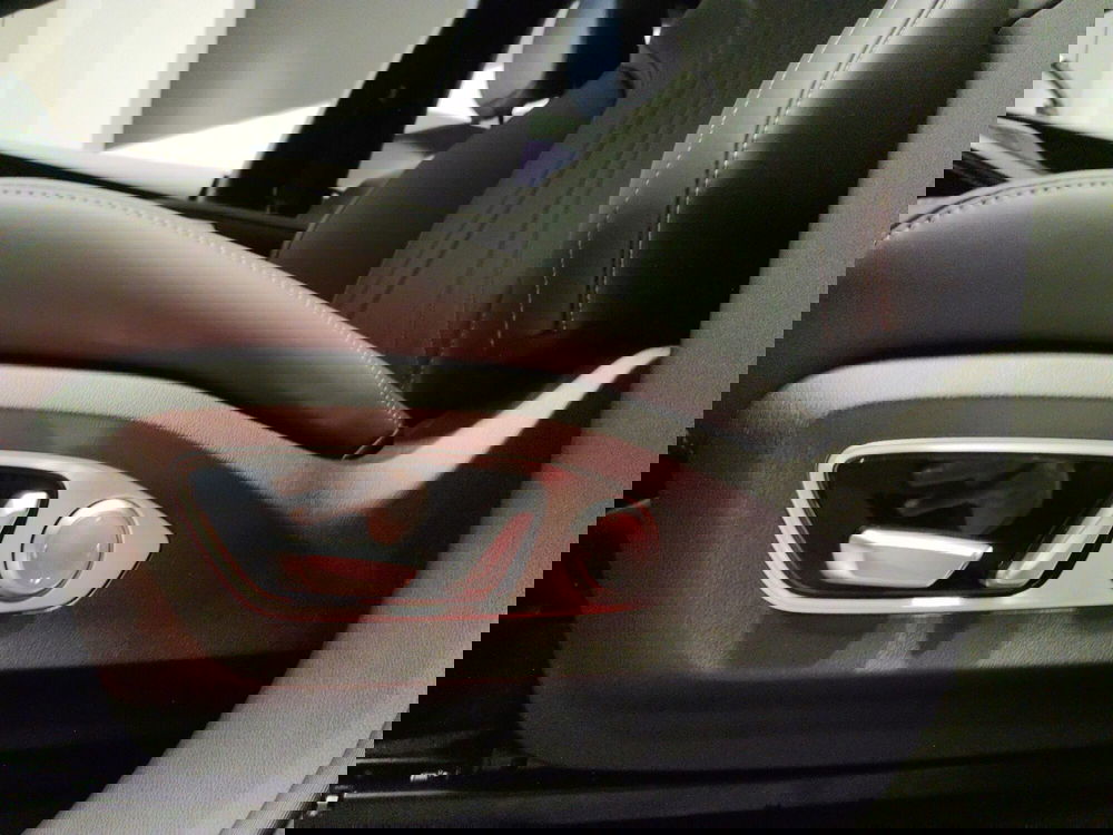 XPeng G9 nuova a Pescara (11)